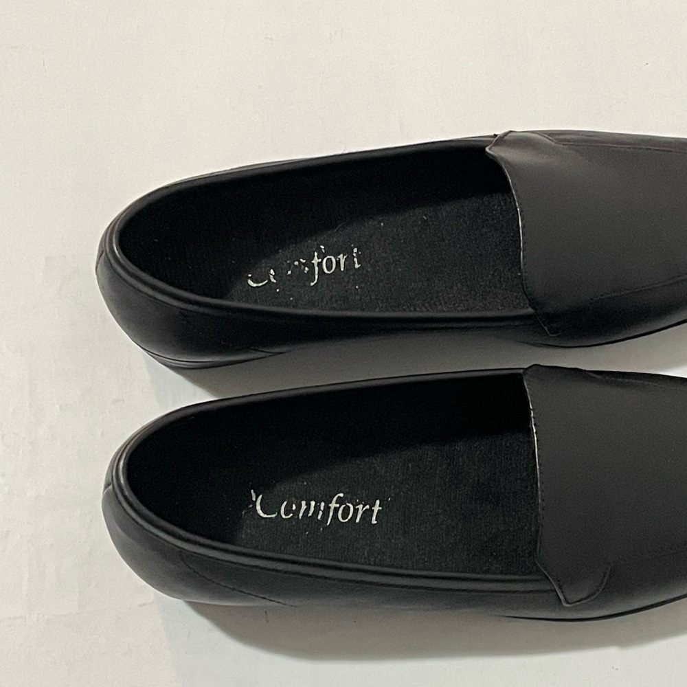 Confort Classic Black Slip-On Loafers, size 7.5 - Picture 7 of 7
